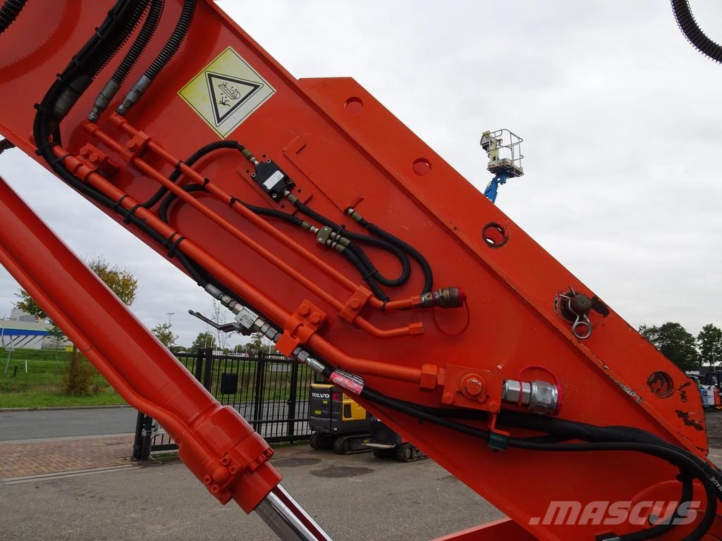 Hitachi ZX180LCN-5B ZX180 Roomikekskavaatorid