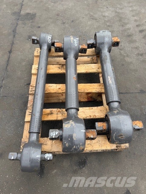 CASE 330 B USED PARTS الشاسيه والتعليق