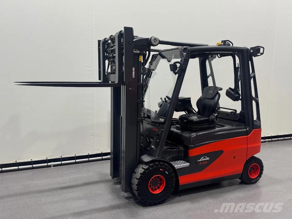 Linde 387 E 25 L-01. Inclusief nieuwe accu شاحنات ذات رافعات شوكية تعمل بالكهرباء