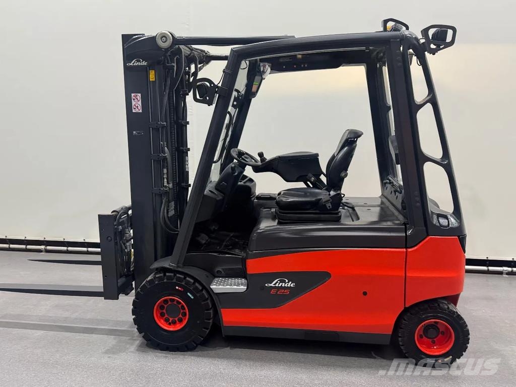 Linde 387 E 25 L-01. Inclusief nieuwe accu شاحنات ذات رافعات شوكية تعمل بالكهرباء