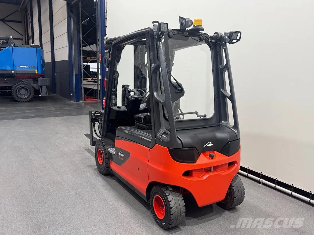 Linde 387 E 25 L-01. Inclusief nieuwe accu شاحنات ذات رافعات شوكية تعمل بالكهرباء
