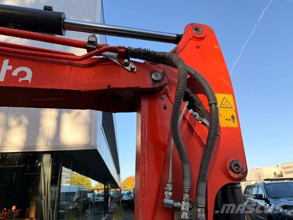 Kubota U36-4 - 3.9T - *FULL HYDR - *HYDR QUICKHITCH - *50 Minigraafmachines < 7t