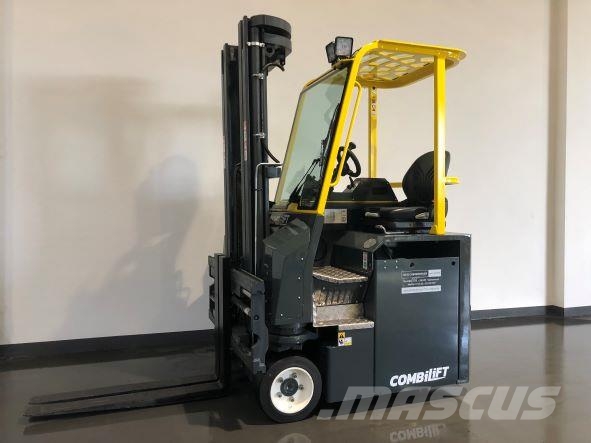 Combilift CBE3000 Four-way truck