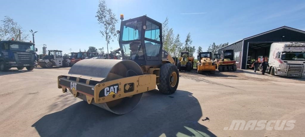 CAT CS 533 Ühe trumliga rullid
