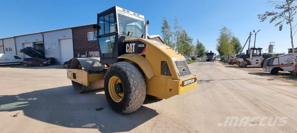 CAT CS 533 Ühe trumliga rullid