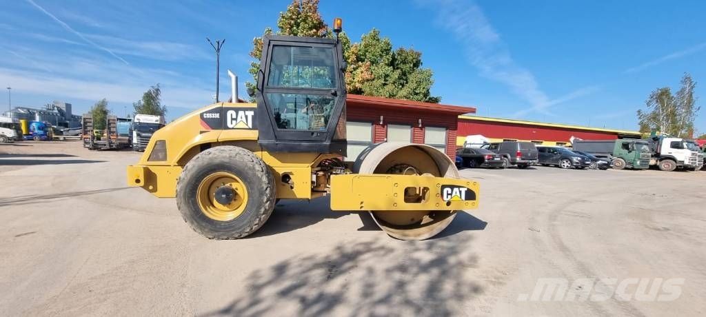 CAT CS 533 Ühe trumliga rullid