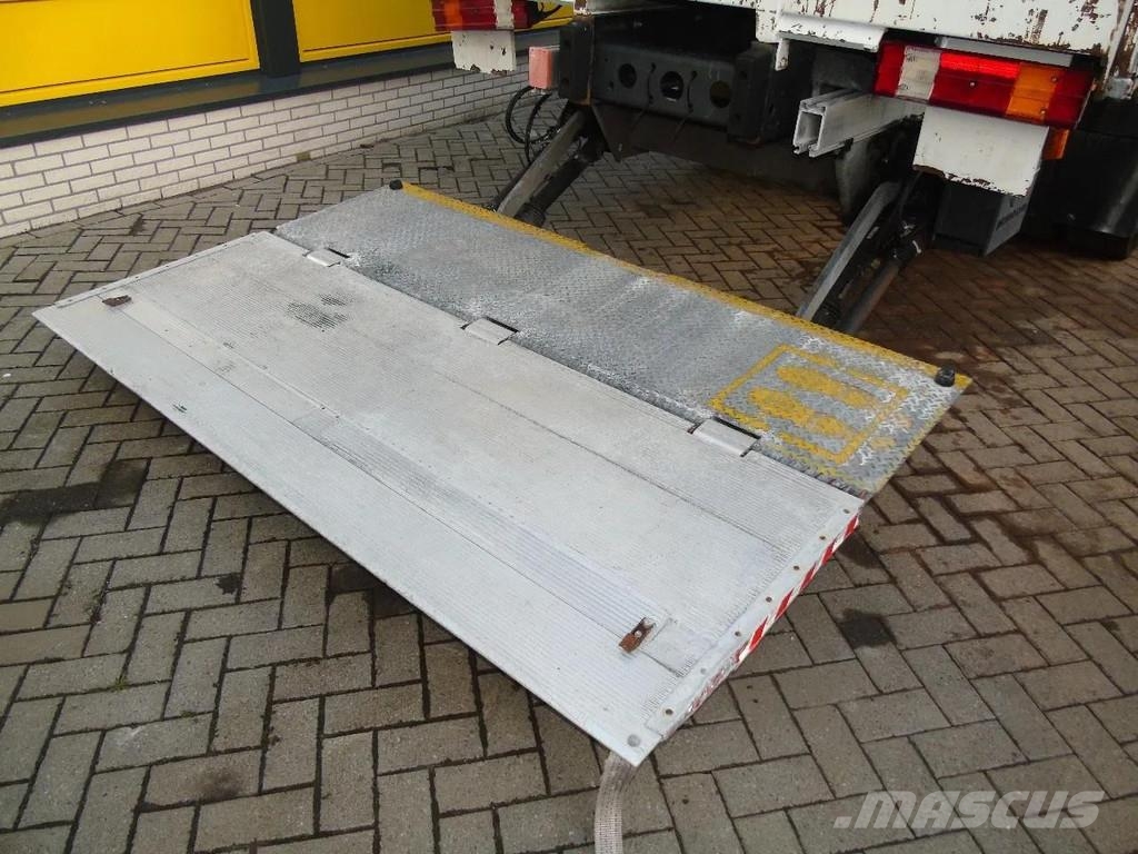 Mercedes-Benz Axor 1829 + euro 5 + lift + manual Pressukapelli kuorma-autot
