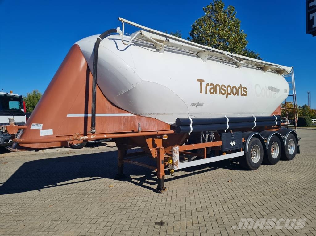 Spitzer 37 m3 Polprikolice cisterne