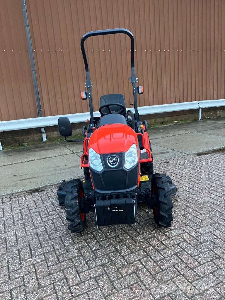 Kioti CS 2520 HST Трактори