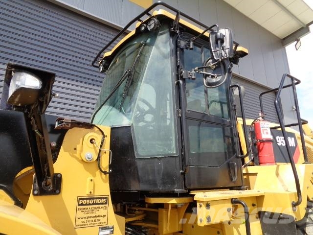 CAT 950M HL Kolové nakladače