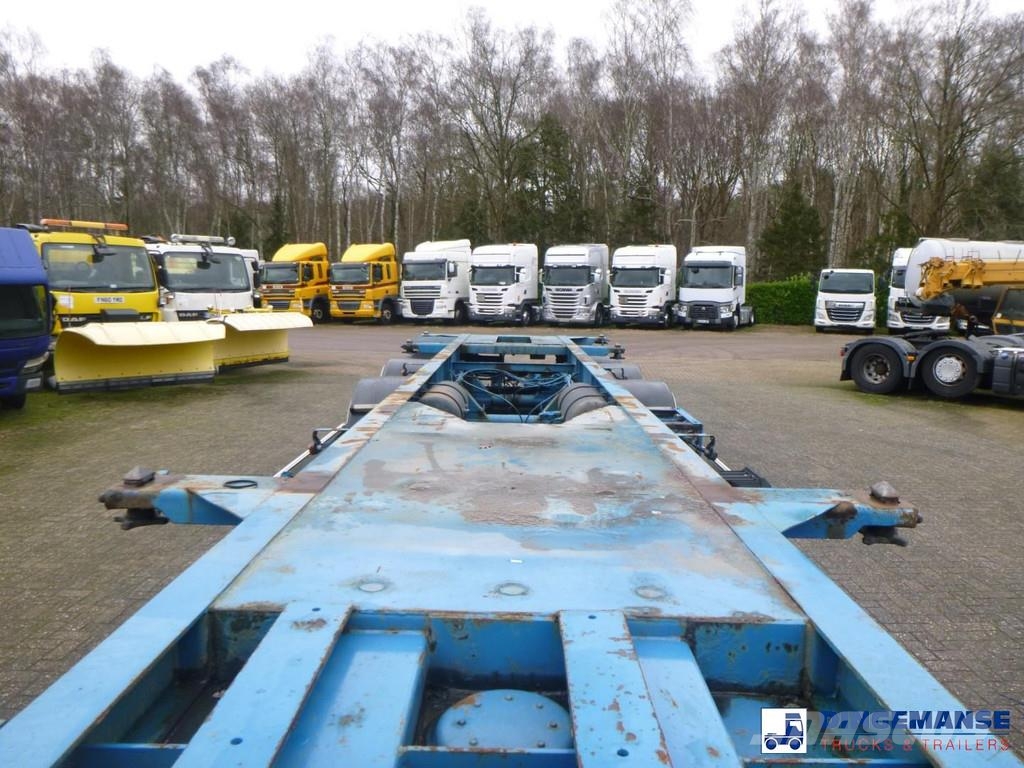 Fruehauf 3-axle container chassis 20, 30 ft Containerauflieger