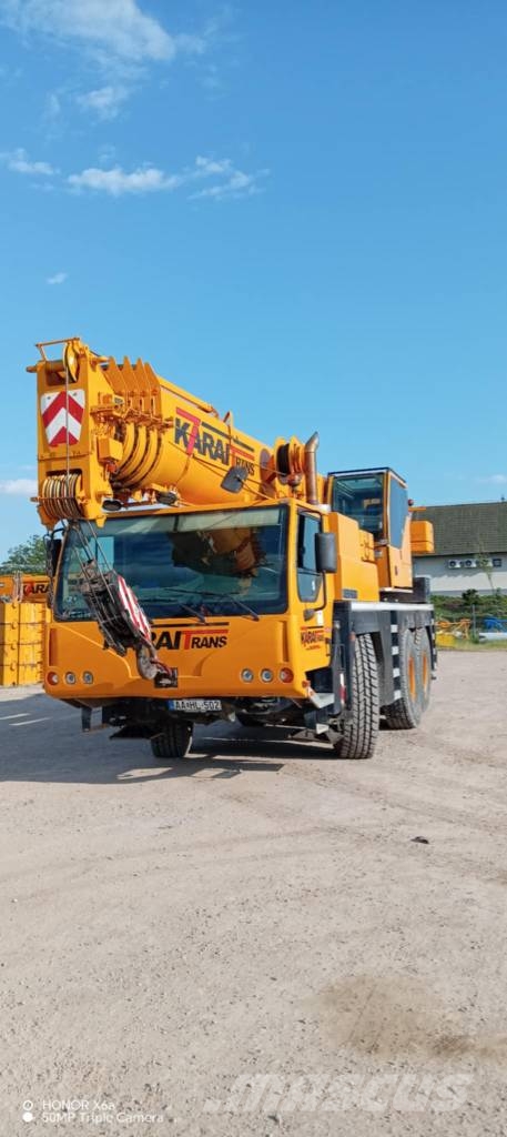 Liebherr LTM 1055 Macara teren accidentat