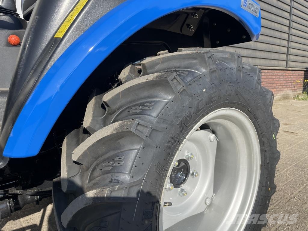 Solis 26 HST minitractor met voorlader / frontlader NIEU Traktoren