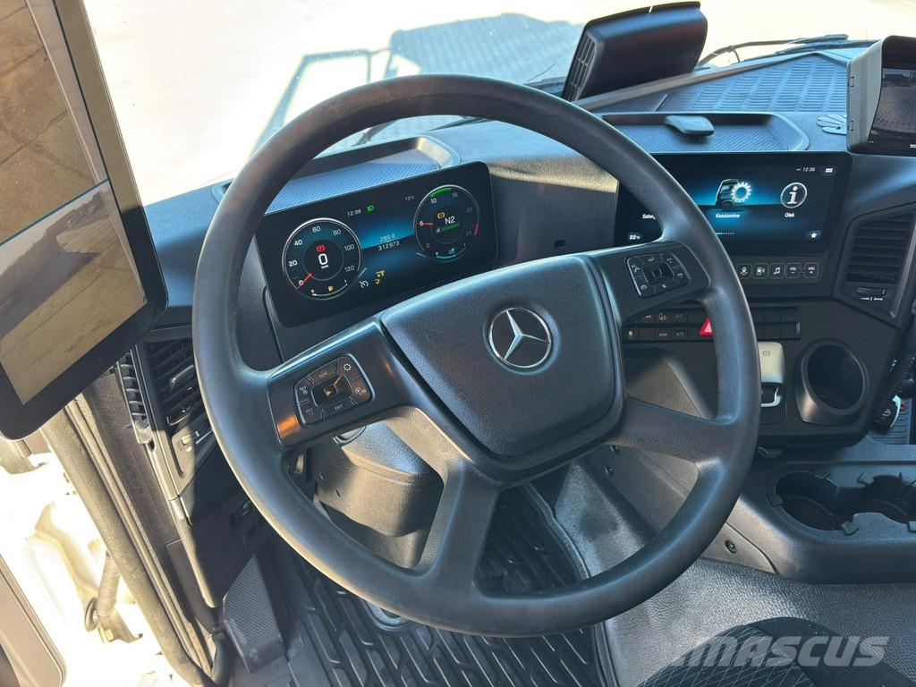 Mercedes-Benz Actros 2846 6x2*4 BOX L=8533 mm 貨箱式卡車
