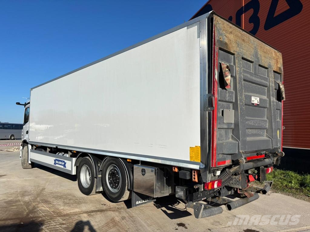 Mercedes-Benz Actros 2846 6x2*4 BOX L=8533 mm 貨箱式卡車