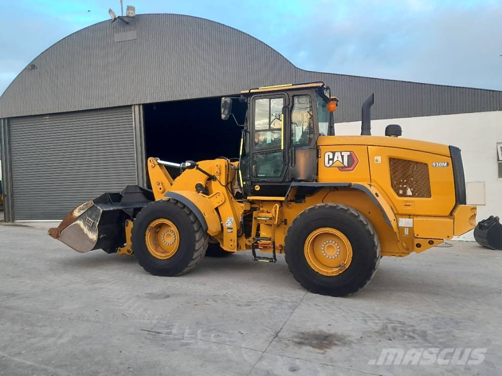 CAT 930 M Pale gommate