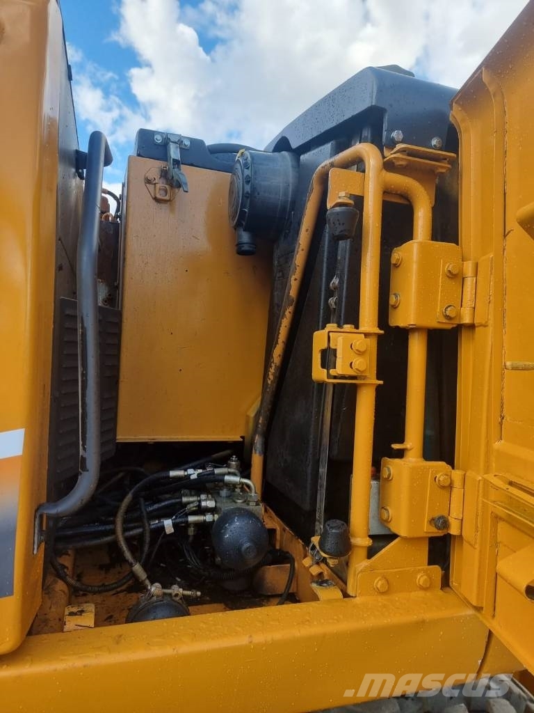 CASE WX 145 Bageri točkaši