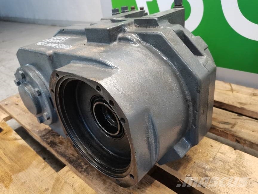 CLAAS Lexion .... Montana gearbox Transmissie