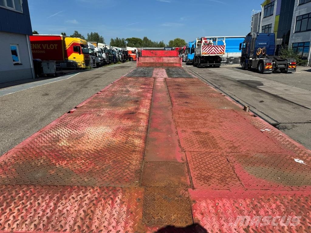 Nooteboom MCO-58-04 / 69 Ton / 33,3m Total / Forced Steering Låg lastande semi trailer