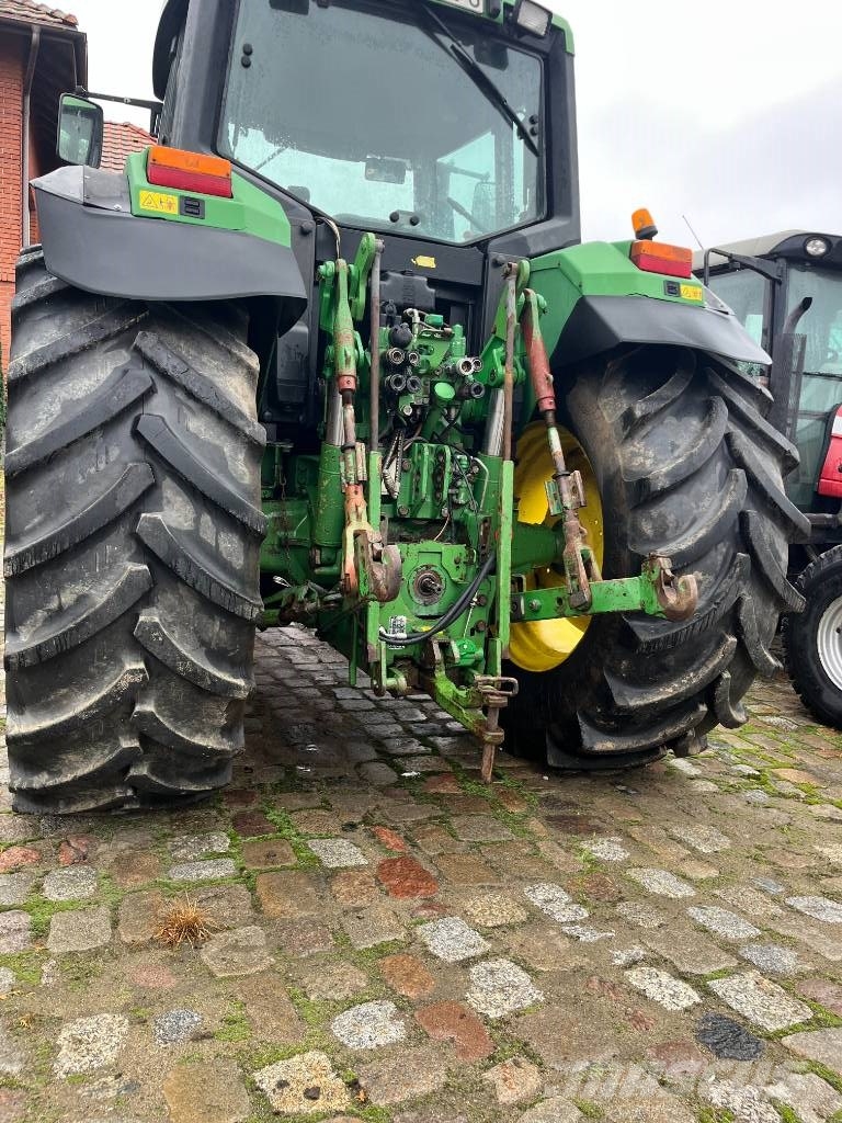 John Deere 6900 Traktori