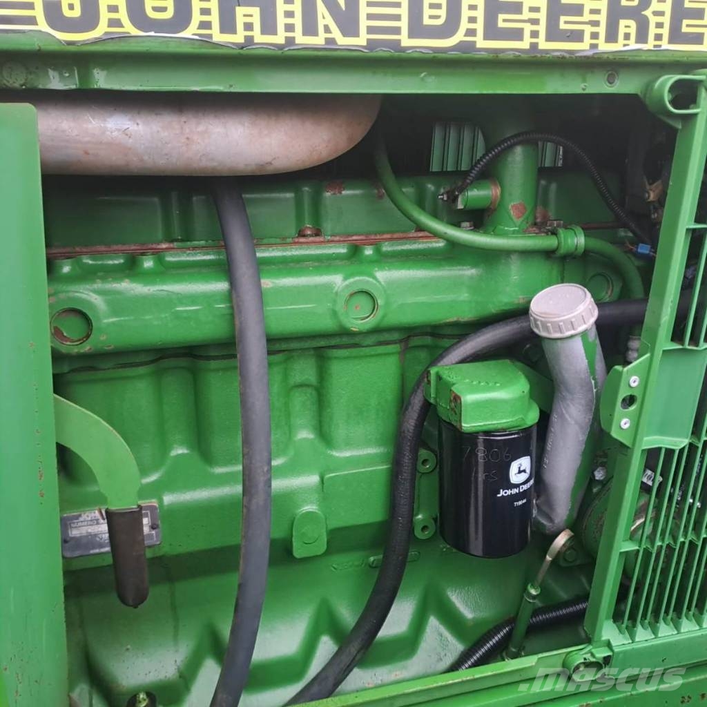 John Deere 6900 Traktori