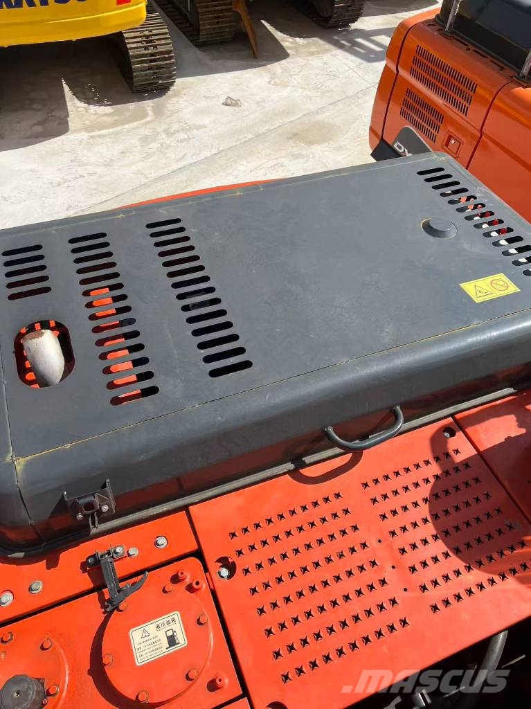 Doosan DX 225 LCA Excavadoras sobre orugas