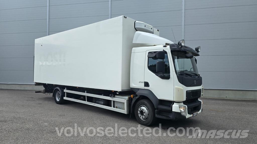 Volvo FL Camiones caja cerrada