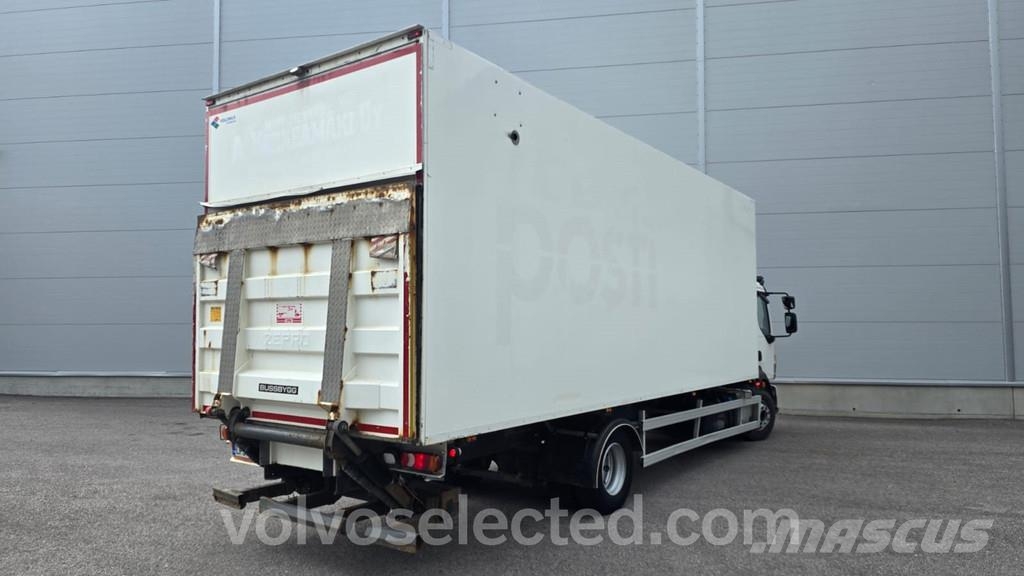 Volvo FL Camiones caja cerrada