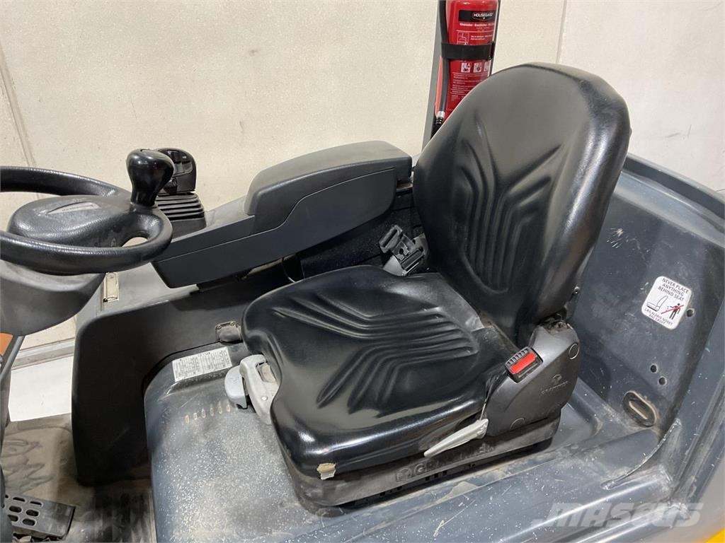 Jungheinrich EFG 218 SP 300ZZ Электропогрузчики