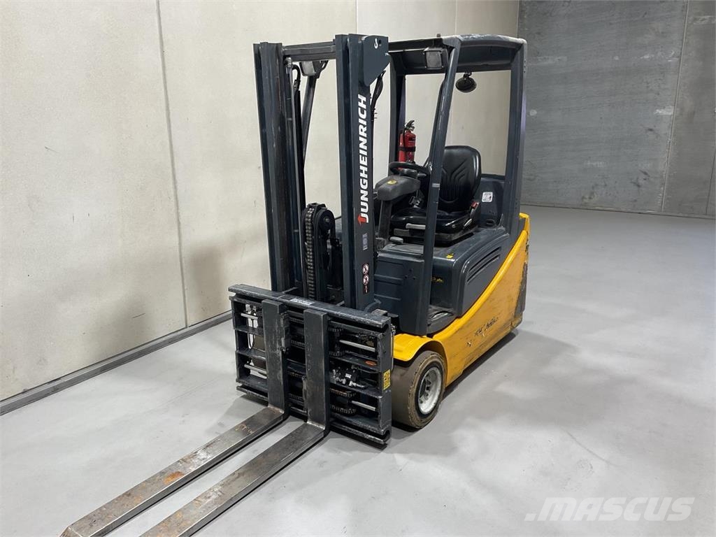 Jungheinrich EFG 218 SP 300ZZ Электропогрузчики