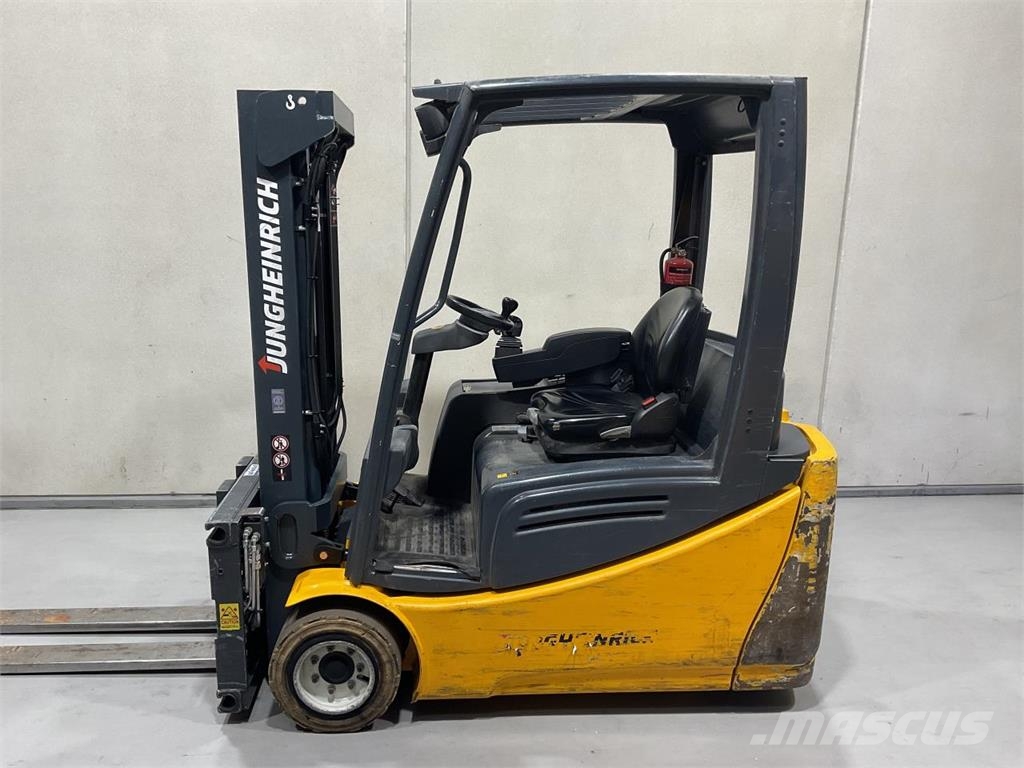 Jungheinrich EFG 218 SP 300ZZ Электропогрузчики