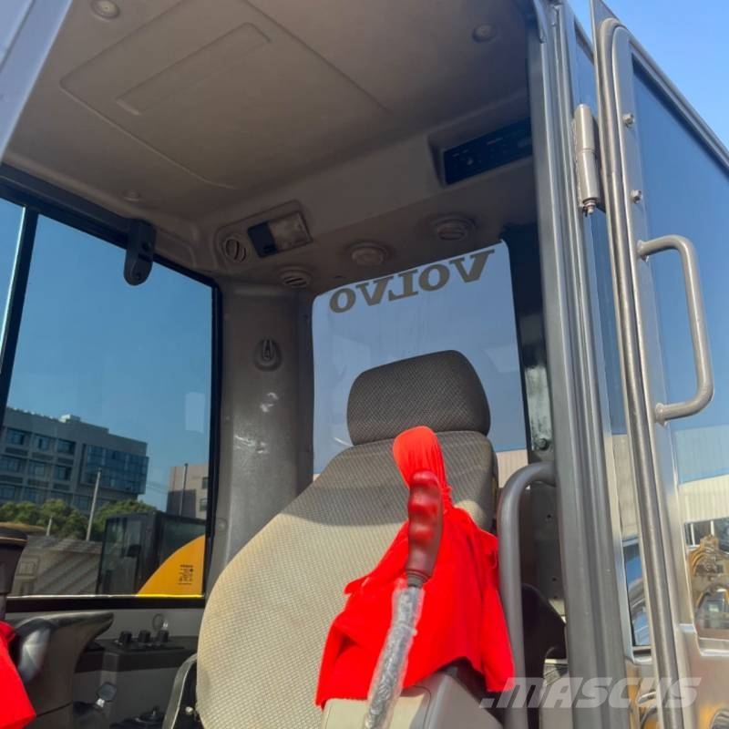 Volvo EC60 大型油圧ショベル12t以上（パワーショベル・ユンボ）
