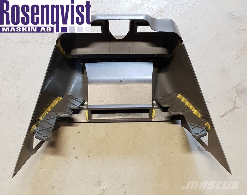 Deutz-Fahr Agrotron panel 04413839, 04413839.4, 0441 3839 Кабины
