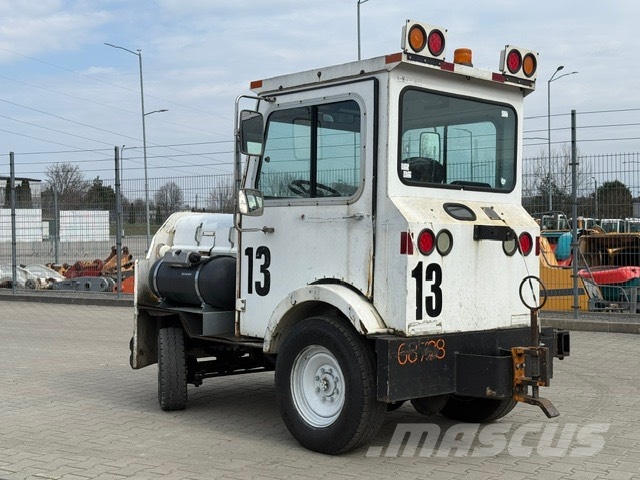 CAT Tiger TUG MA5042LP CIĄGNIK BALASTOWY Малогабаритные буровые установки