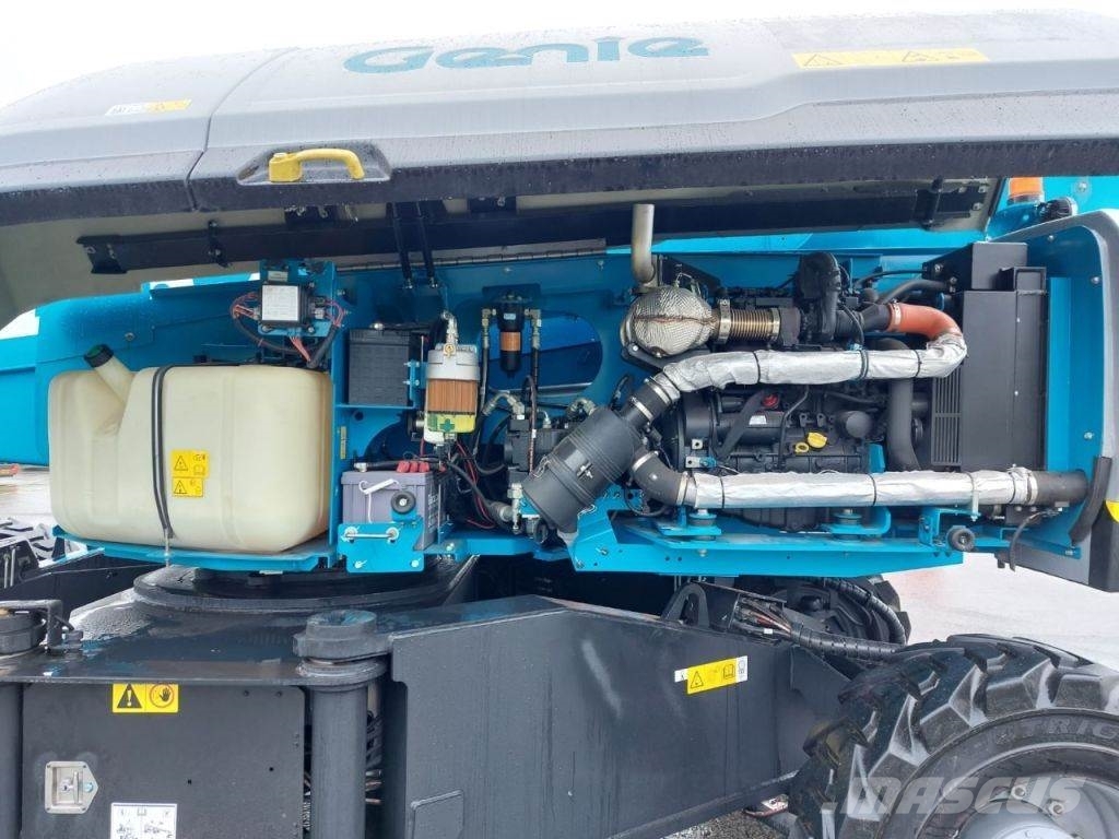 Genie SX-105 XC Telescopic boom lifts