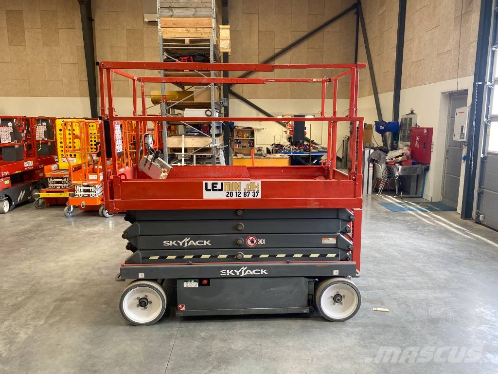 SkyJack SJ 4626 Ножични работни платформи