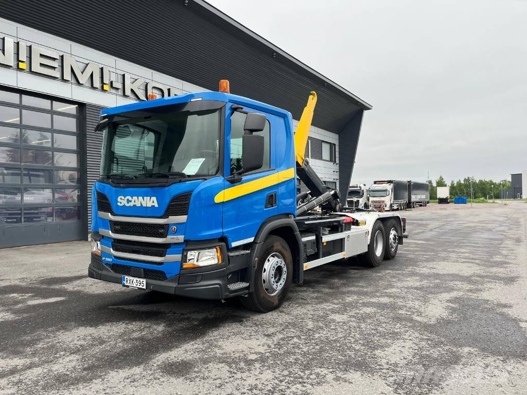 Scania P360 Camiones elevadores de gancho
