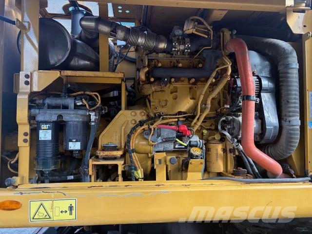 CAT M314 Next Gen Pelle sur pneus