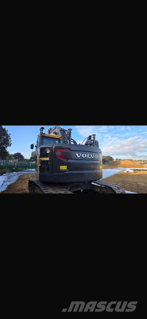 Volvo ECR235EL Pelle sur chenilles