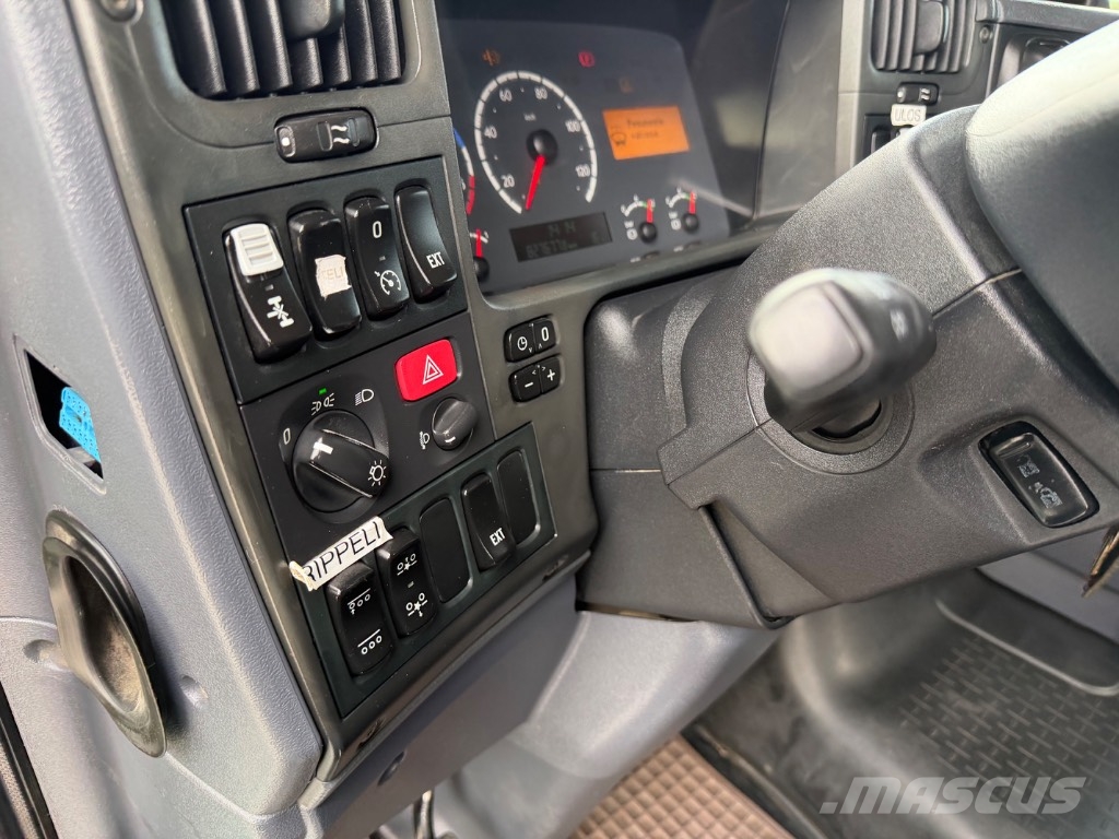Scania R480 8x2 + PV 덤프 트럭