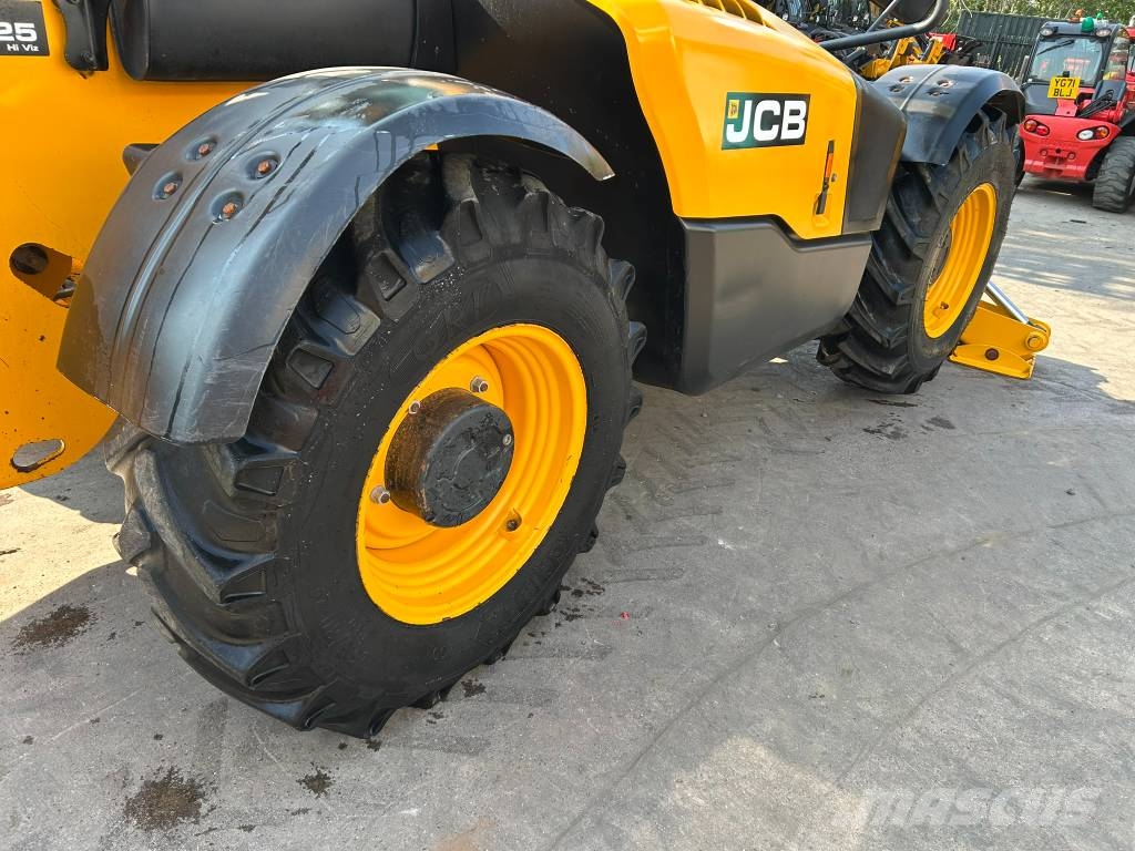 JCB 535-125 Hiviz Teleskoplastere