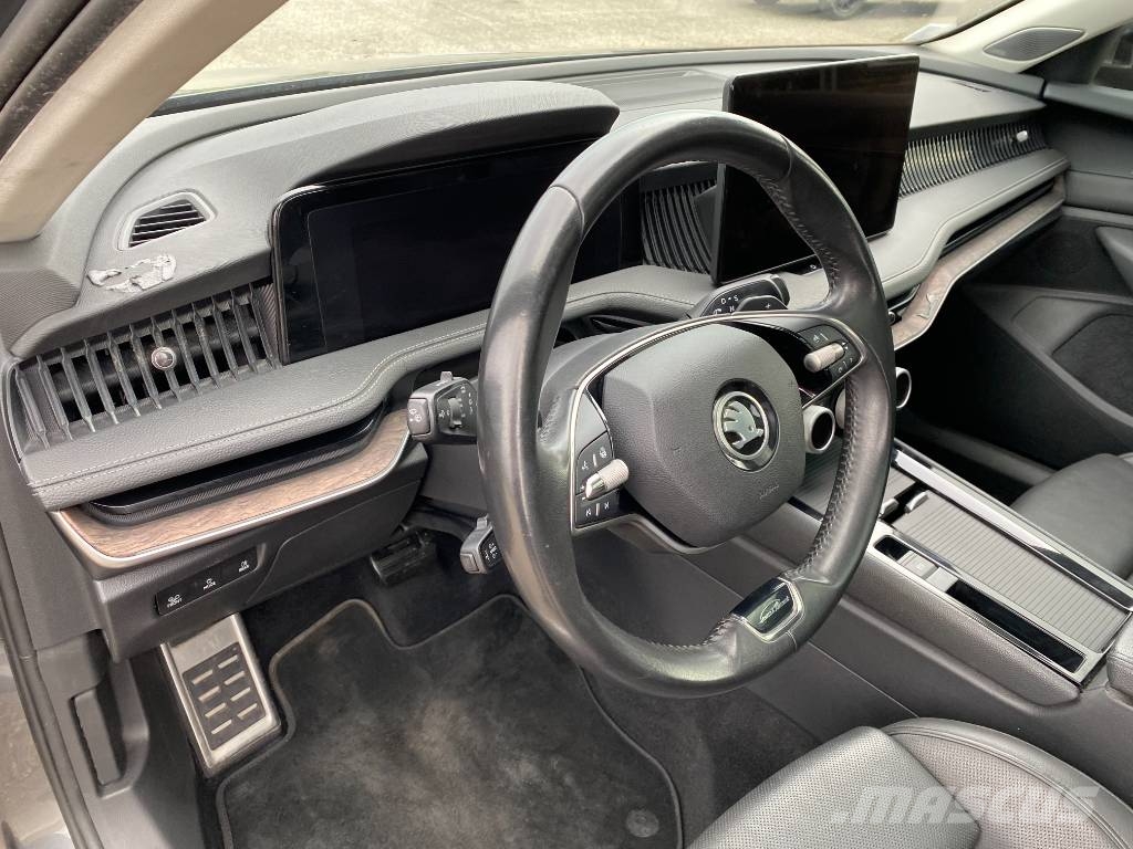Skoda SUPERB Combi 2.0TDI 150 Dsg7 Laurin&Klement Carros Ligeiros
