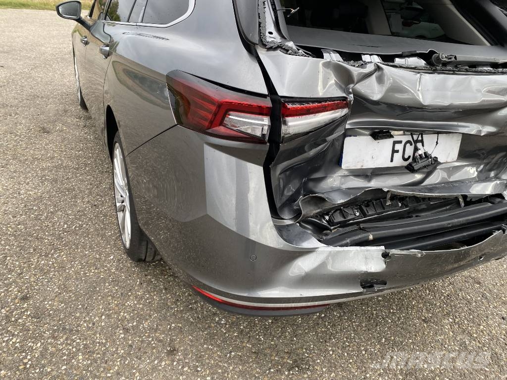 Skoda SUPERB Combi 2.0TDI 150 Dsg7 Laurin&Klement Carros Ligeiros