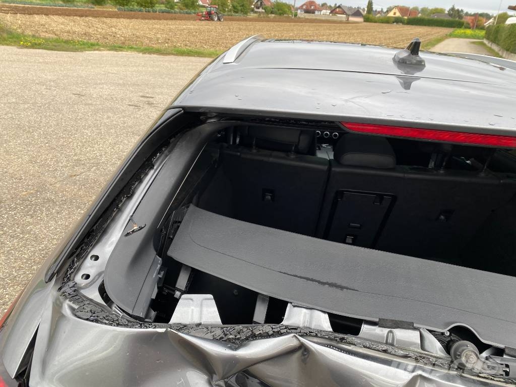 Skoda SUPERB Combi 2.0TDI 150 Dsg7 Laurin&Klement Carros Ligeiros