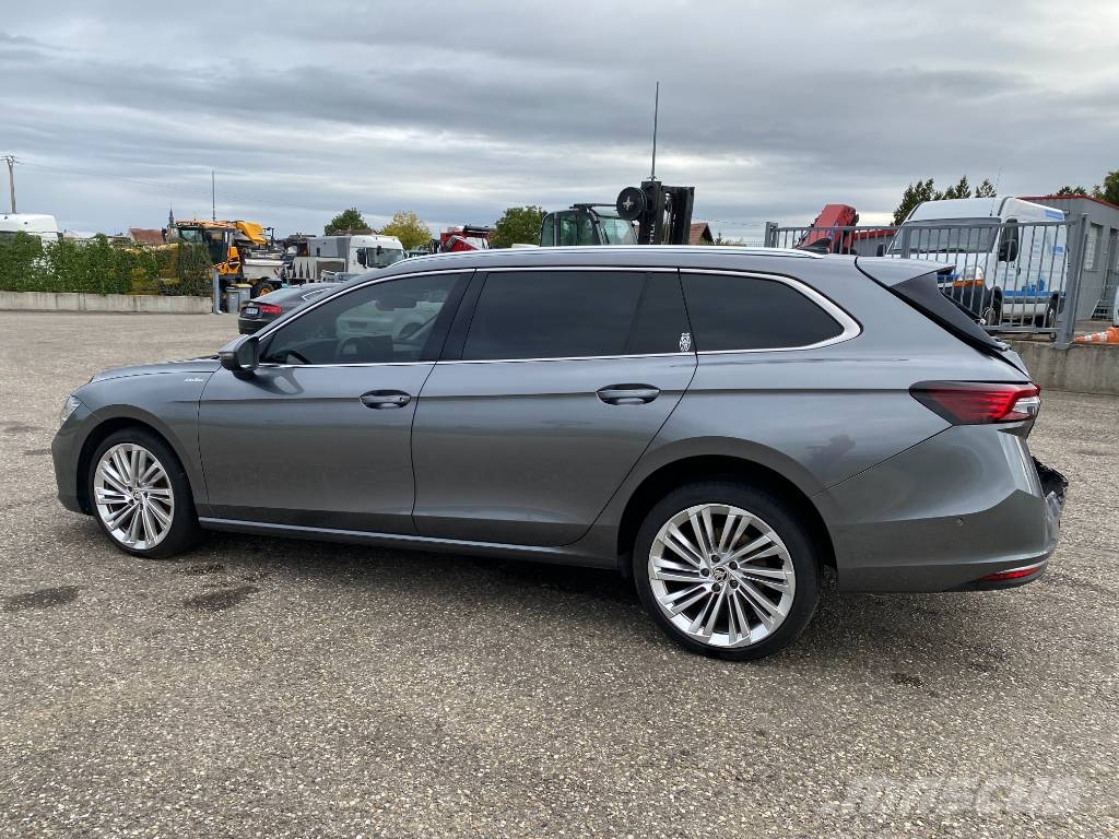 Skoda SUPERB Combi 2.0TDI 150 Dsg7 Laurin&Klement Carros Ligeiros