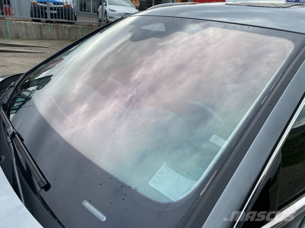 Skoda SUPERB Combi 2.0TDI 150 Dsg7 Laurin&Klement Carros Ligeiros