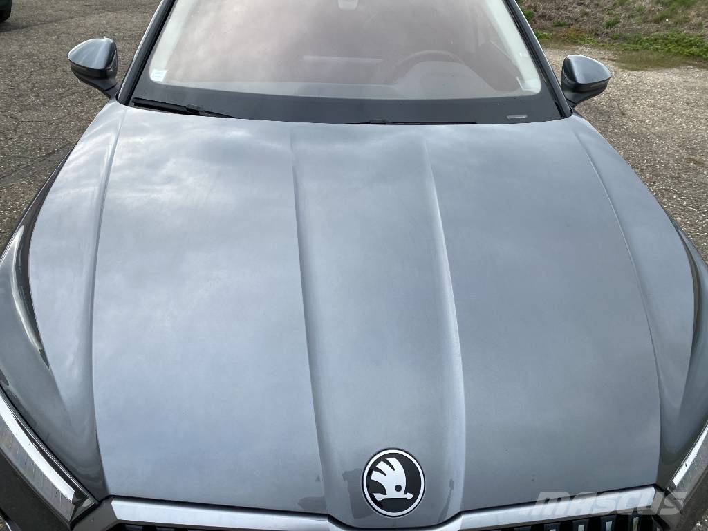 Skoda SUPERB Combi 2.0TDI 150 Dsg7 Laurin&Klement Carros Ligeiros