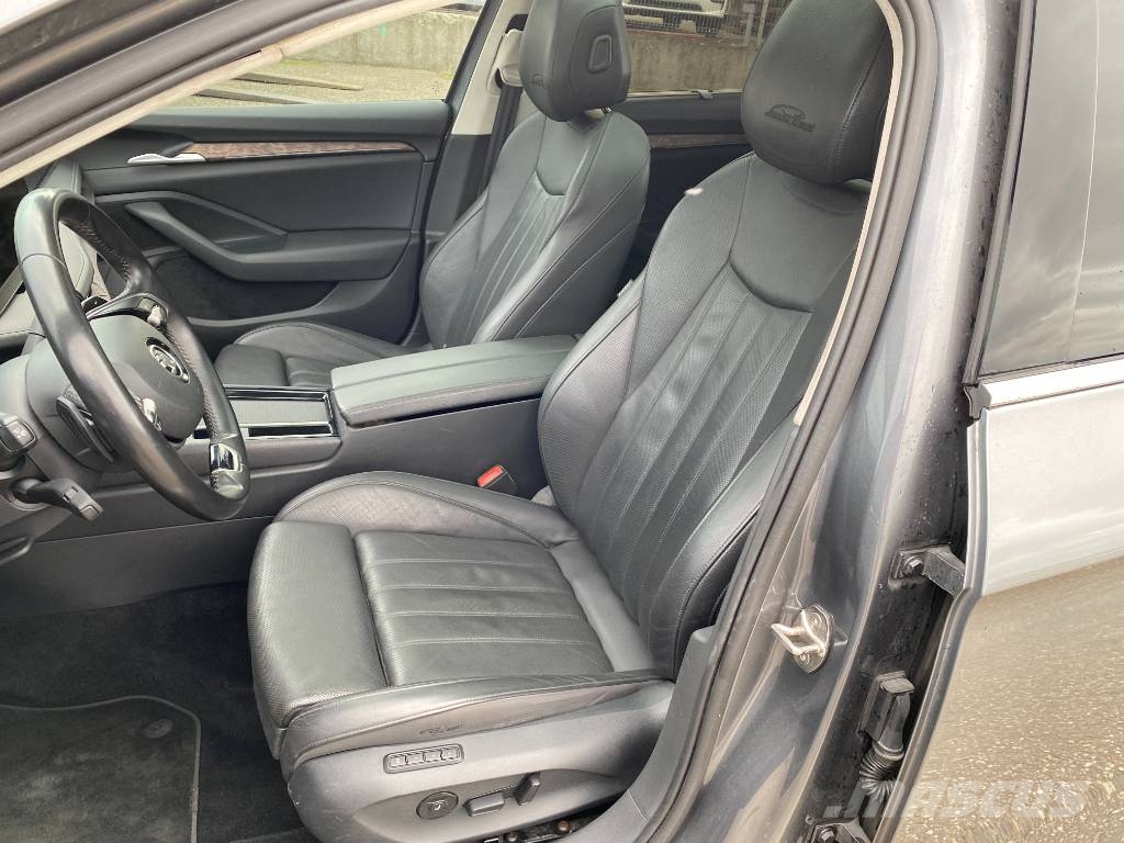 Skoda SUPERB Combi 2.0TDI 150 Dsg7 Laurin&Klement Carros Ligeiros