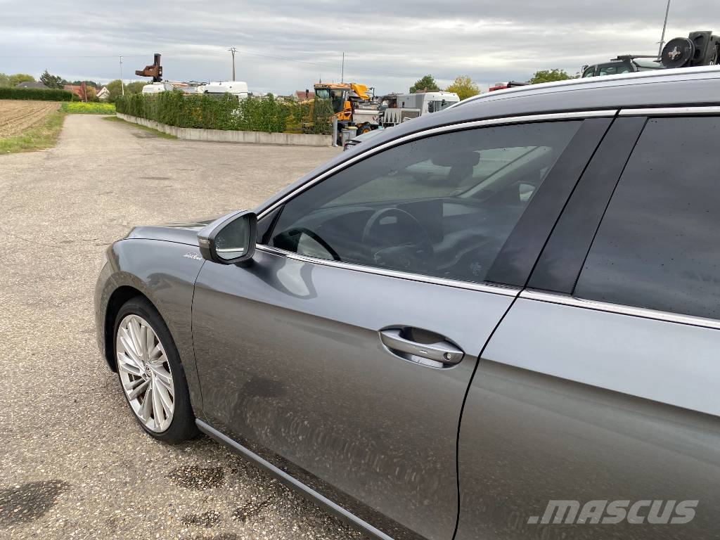 Skoda SUPERB Combi 2.0TDI 150 Dsg7 Laurin&Klement Carros Ligeiros