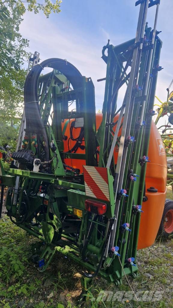 Amazone UF1201 med fronttank FT1001 Mounted sprayers